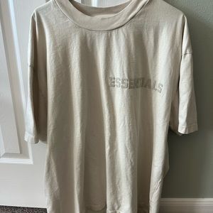 1 XL Essentials T-Shirt